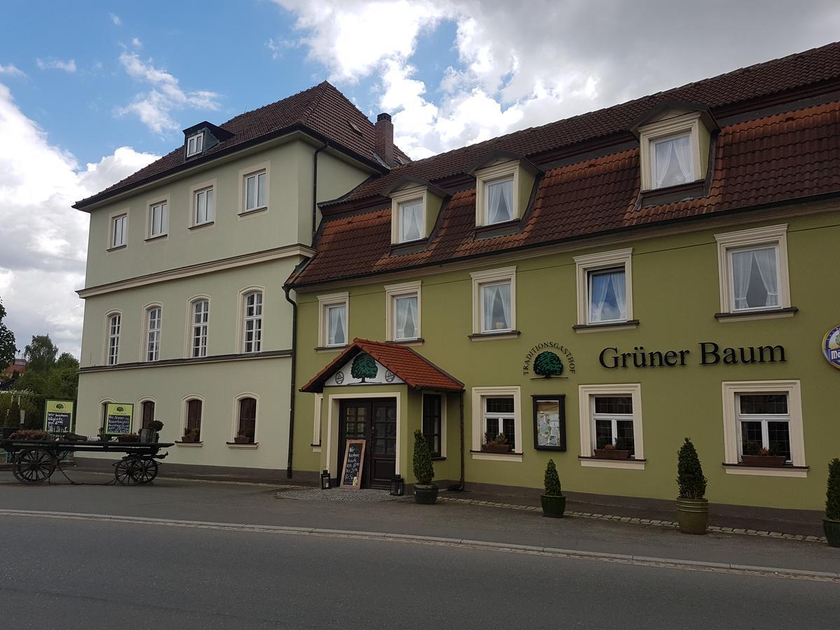 Traditionsgasthof Gruener Baum Бад-Штаффельштайн Экстерьер фото